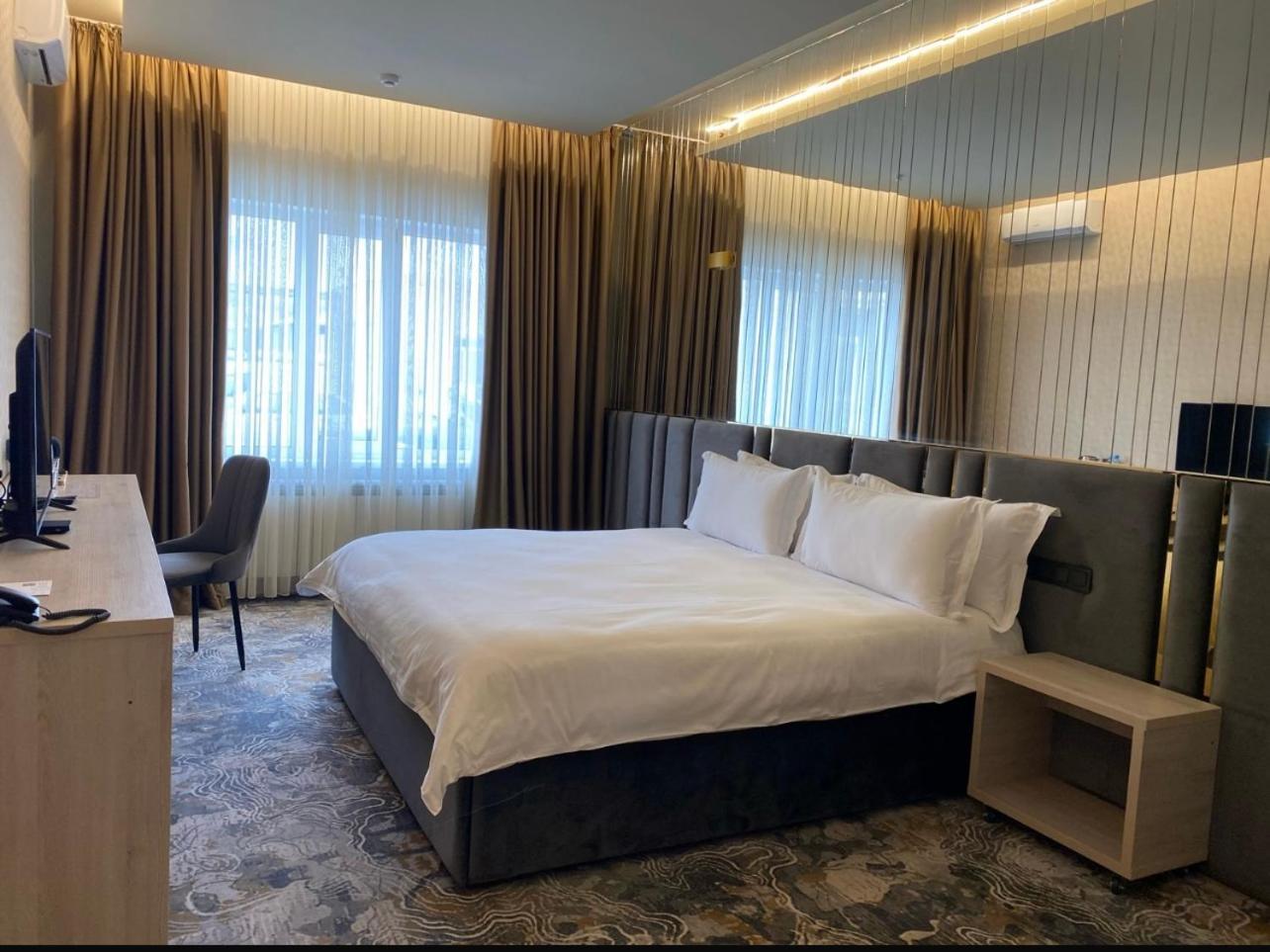 Barhat Hotel & Spa Taraz Exteriér fotografie