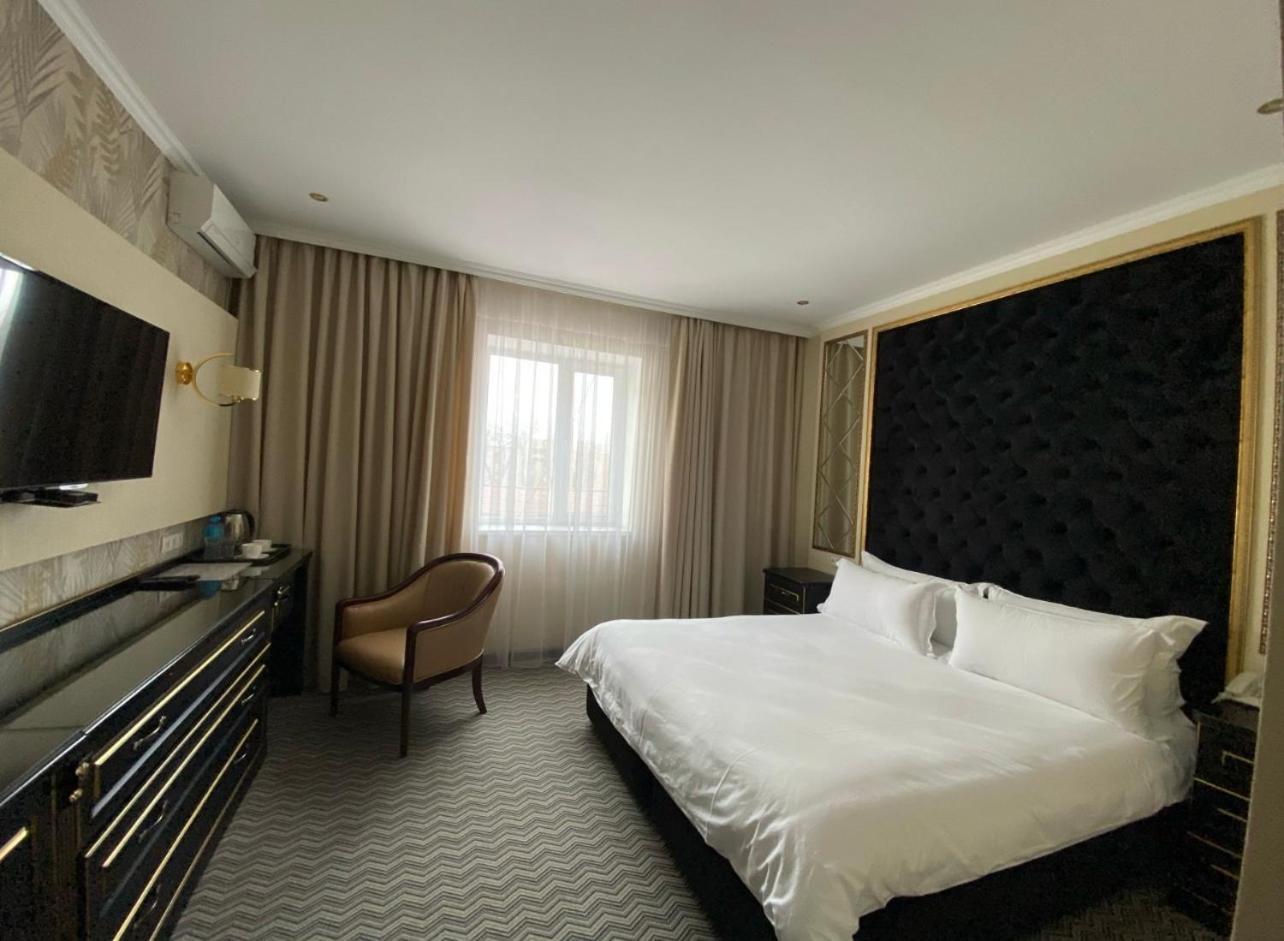 Barhat Hotel & Spa Taraz Exteriér fotografie