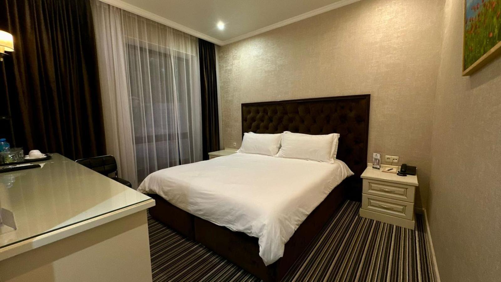 Barhat Hotel & Spa Taraz Exteriér fotografie