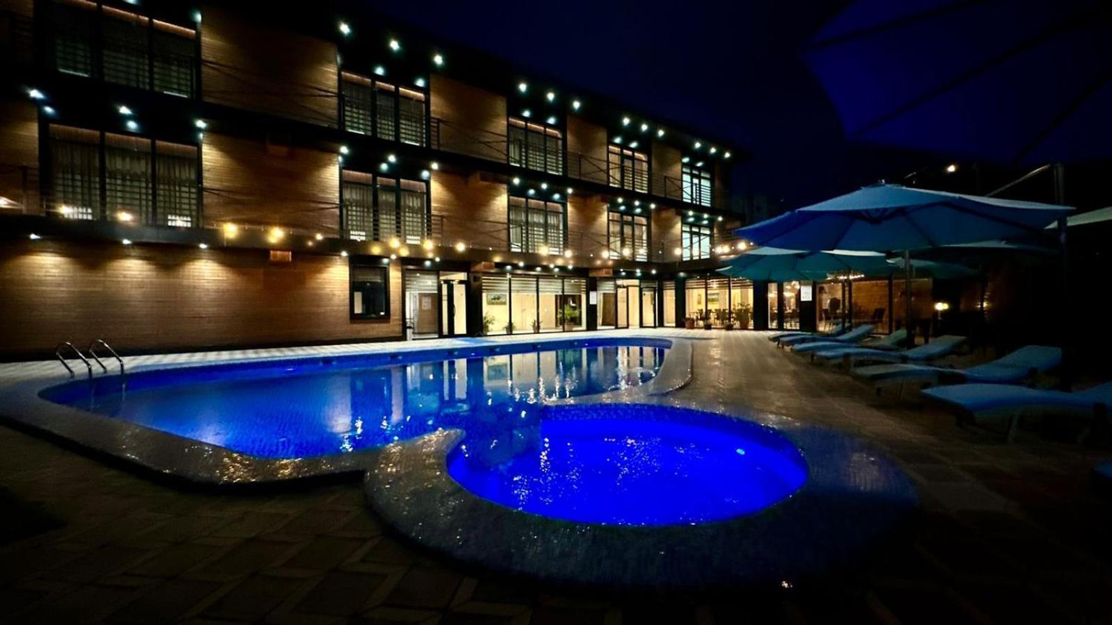 Barhat Hotel & Spa Taraz Exteriér fotografie